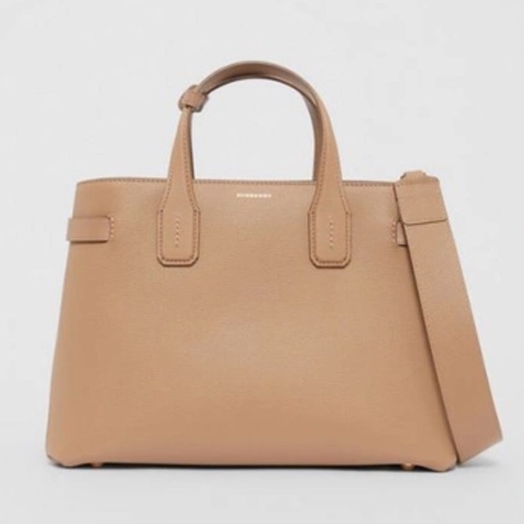 Burberry Medium Banner Bag in Camel - NWOT Authentic - Picture 1 of 11